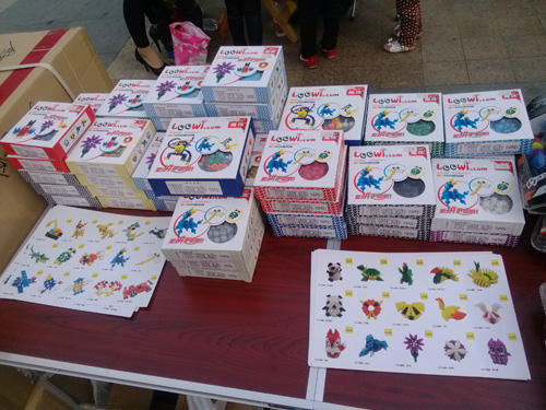 樂為玩具（樂為塑菱、樂為魔珠）現(xiàn)場(chǎng)展銷中